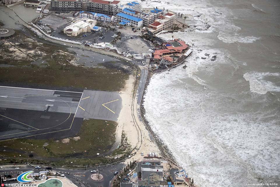 最强飓风“艾尔玛”肆虐后一片惨状　若灾难大片画面 1